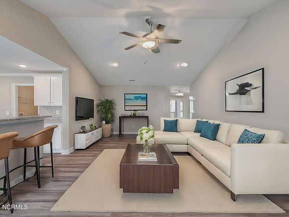 4th image of 4709 Rosette Court