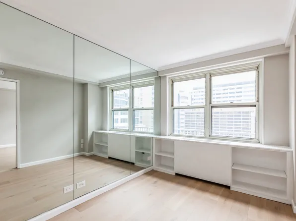 420 East 72nd Street image 6 of 15