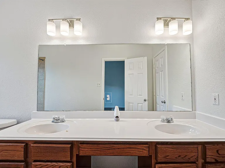 2346 Bermuda Shores Dr — Photo 17