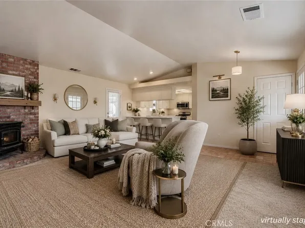 8650 Cowberry Rd, Phelan, CA 92371