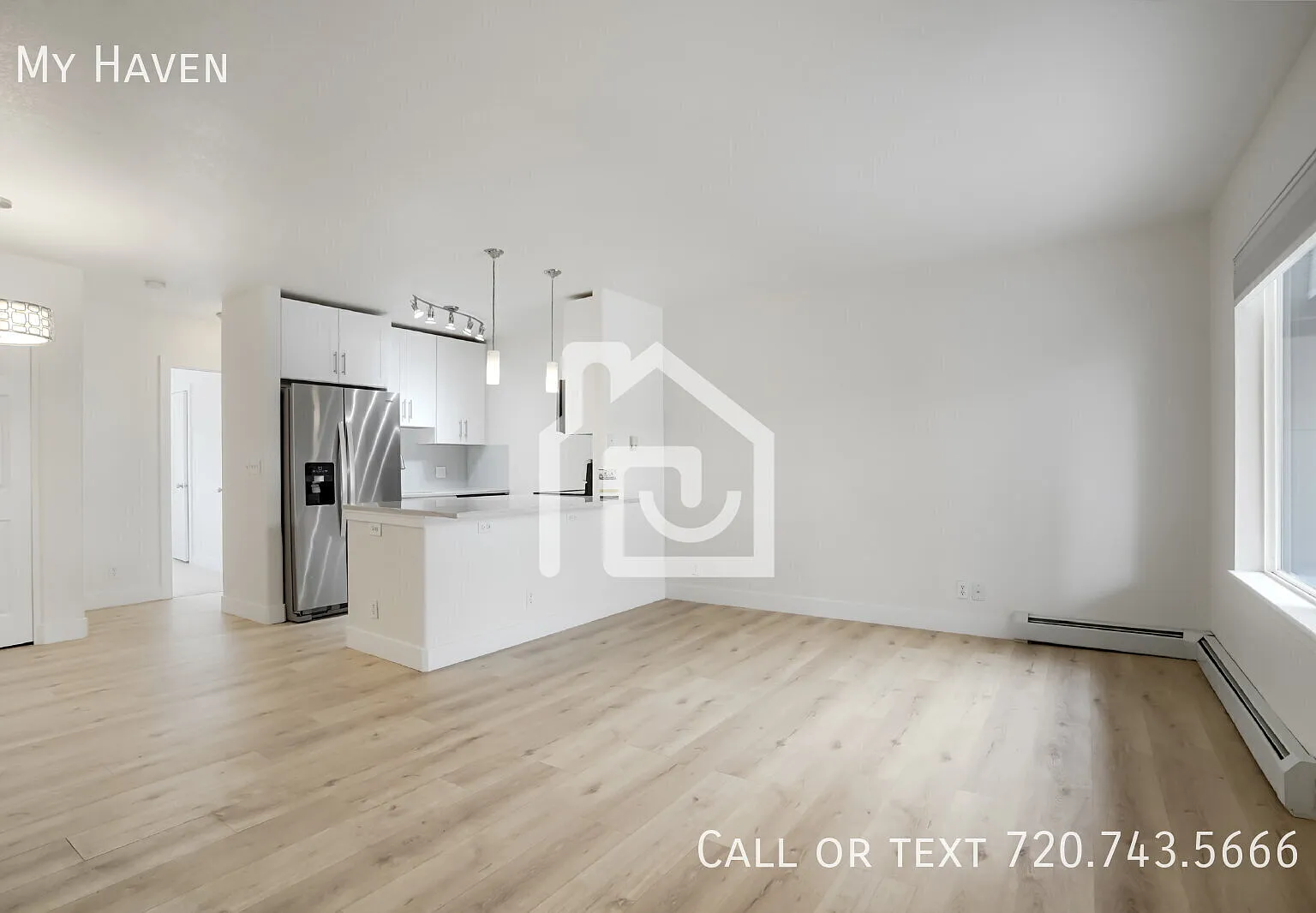 Updated Apartment in The Heart of Jefferson Park — Photo 1