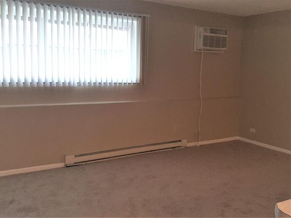 3rd image of 518 Bellarmine Dr E APT 7