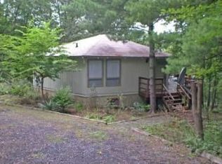 8 Clark Rd, Mount Jackson, VA 22842