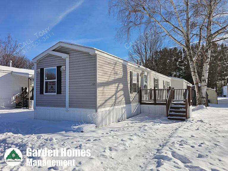 304 Tulip Ln — Photo 8