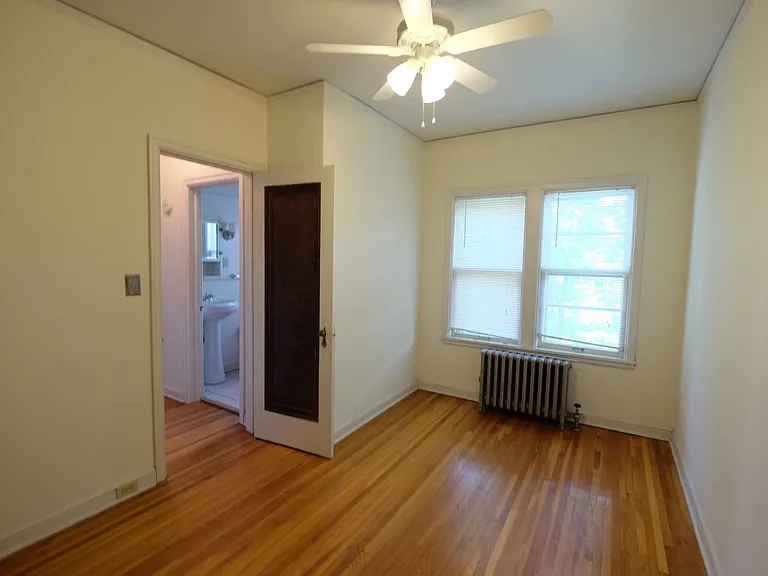 Welcome to Central Lakes of Uptown, where spacious layouts and inviting natural light create a perfect retreat. Enjoy the warmth of hardwood floors and a cozy atmosphere. Donat miss your chancea"schedule a visit today and see it for yourself!