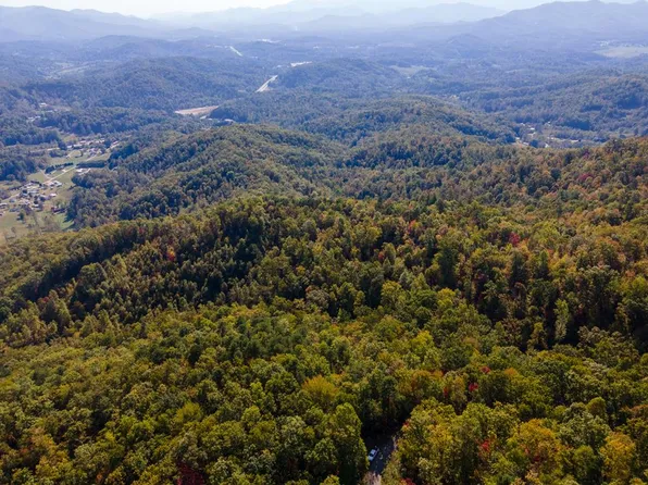 71 Lyle Mountain Trl, Franklin, NC 28734