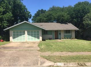 904 Emerald Wood Dr, Austin, TX 78745