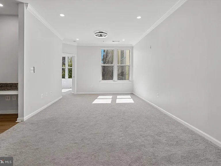 12000 Market St #371 — Photo 11