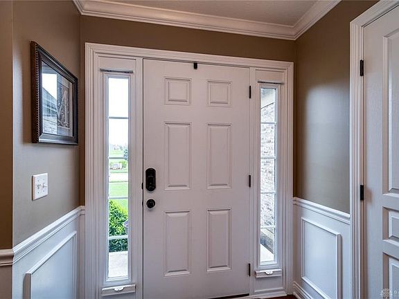 5th image of 85 Rollingwood Dr