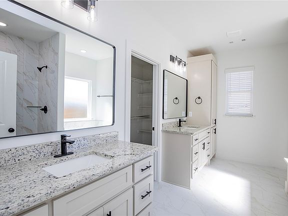 4th image of 4867 Farmhouse St