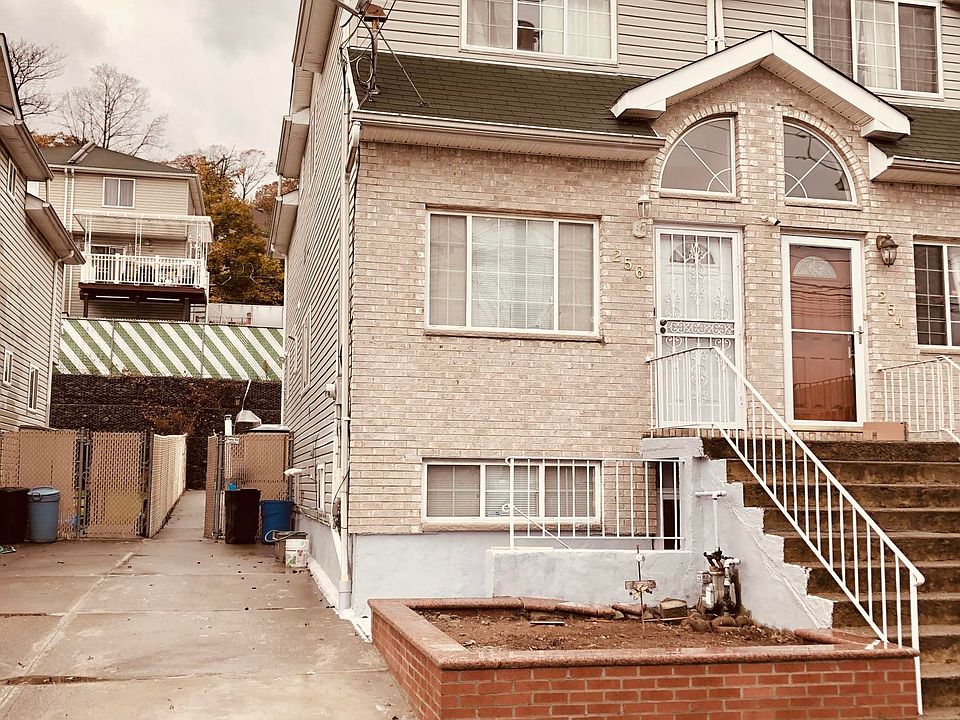 1st image of 256 Rhine Ave