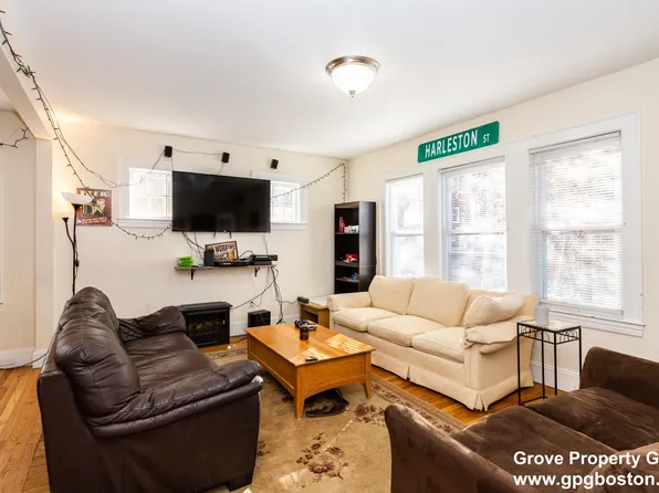 190 Calumet St #2, Roxbury Crossing, MA 02120