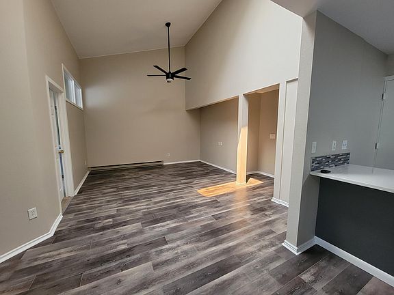 4th image of 630 S Sherwood St APT 25