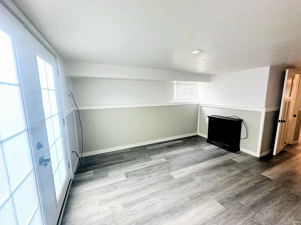290 S Mountain Ave #1
