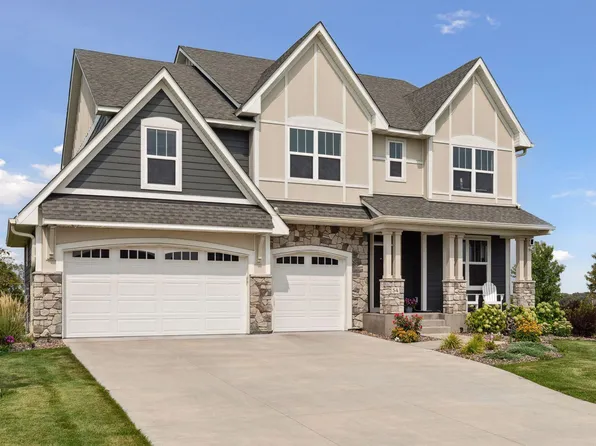 54 Rapp Farm Blvd, North Oaks, MN 55127