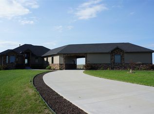 3600 Beaver Creek Rd SW, Minot, ND 58701