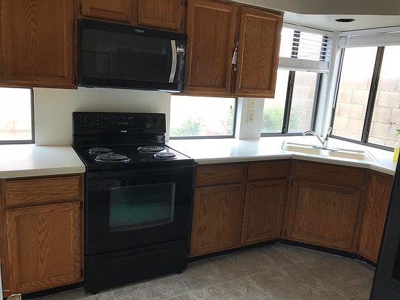 4th image of 4654 W Dublin St
