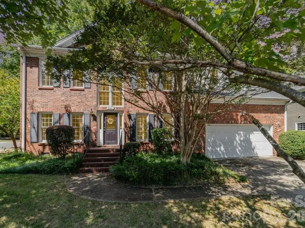 6401 Morningsong Ln, Charlotte, NC 28269