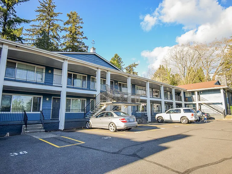 Vista Hills Apartments — Photo 43