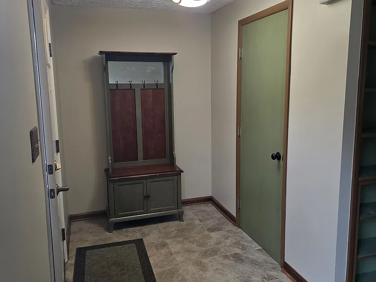 7746 Kidwell Ct — Photo 3