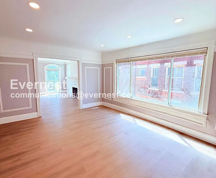 2302 Hazelwood St #1 — Photo 9