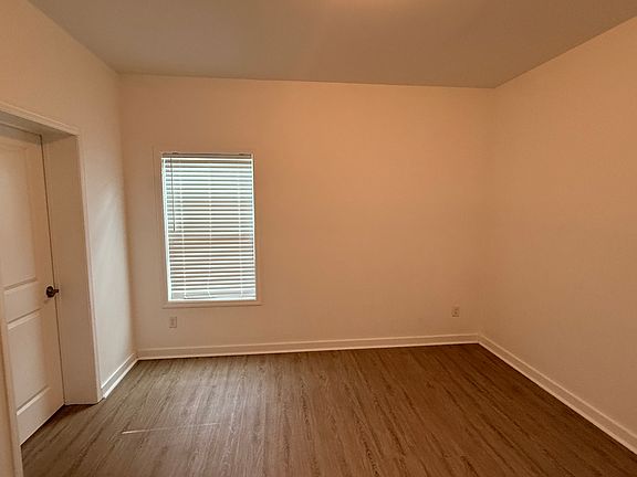 4th image of 2121 Berkley Ave