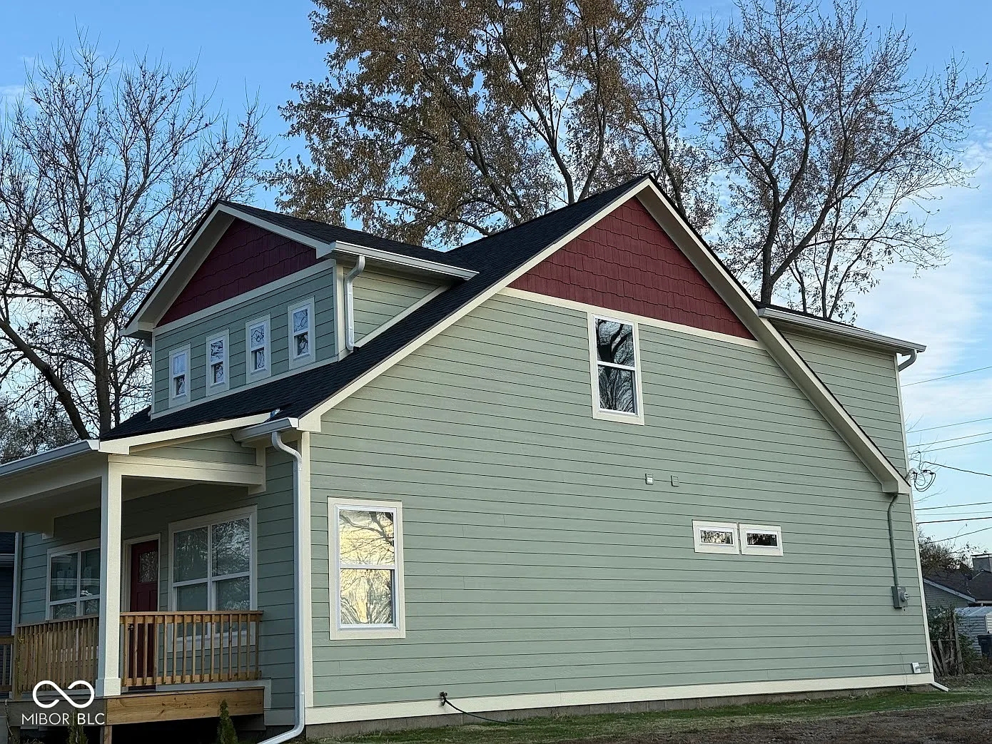 4 bed, 2.5 bath, 1920 sqft, $2,000 — Photo 2