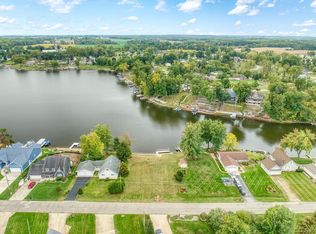 13799 Grandpoint Dr, Cement City, MI 49233