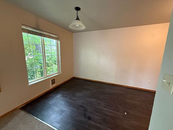 4th image of 457 NW 17th St #2