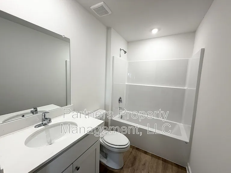 537 S Neon Ave — Photo 20