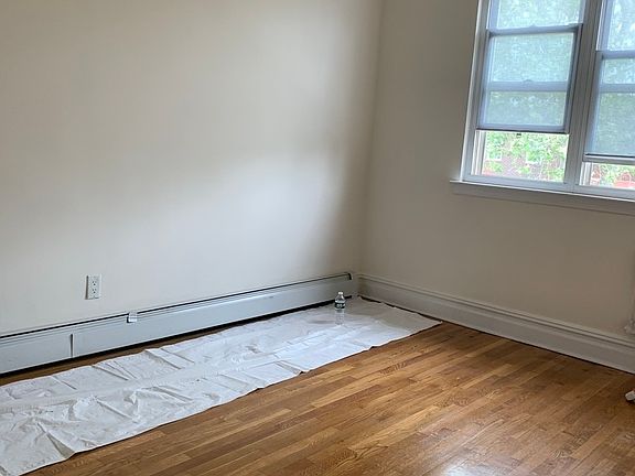 2nd image of 20-28 26th St #2F