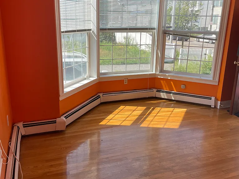 125 Highland Ave #1 — Photo 10