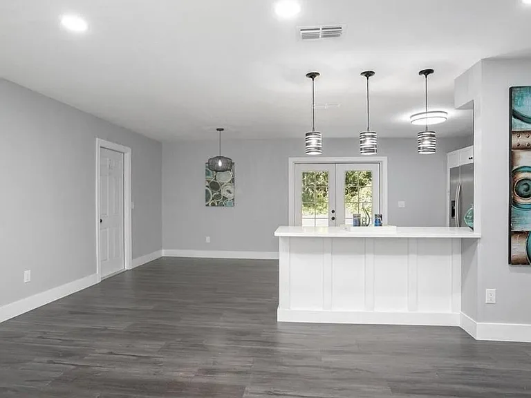 2061 Tanglewood Dr — Photo 11