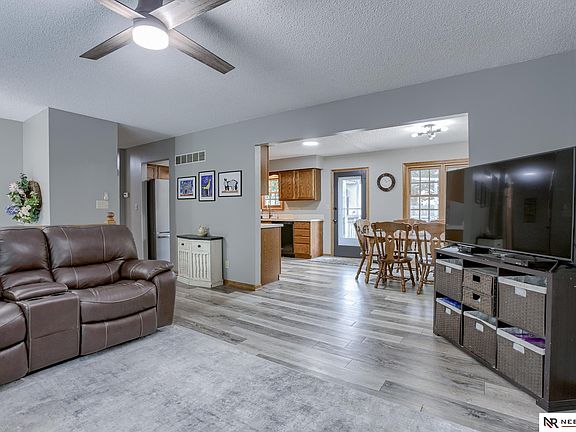 5th image of 3400 Wildbriar Ln