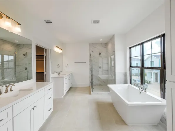 3520 Harvest Dance Dr, Houston, TX 77008