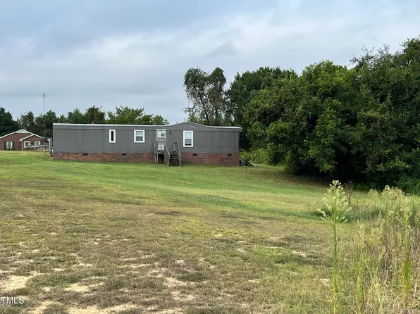 863 Country Club Rd, Roxboro, NC 27574