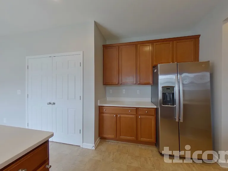 9626 Rothman Ln — Photo 8