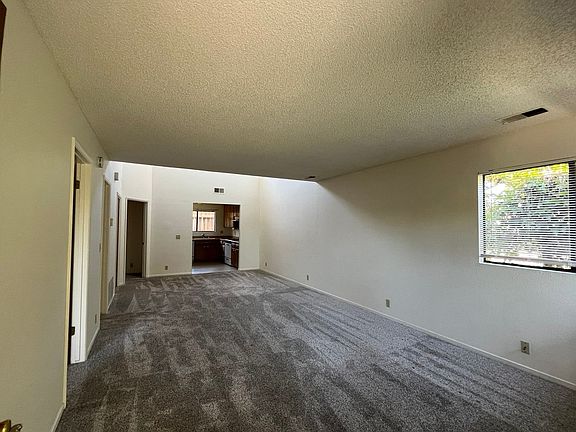 2nd image of 2167 Mountain View Dr APT H