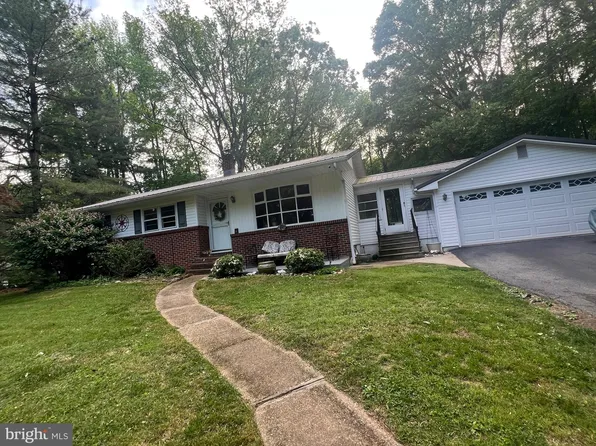 186 Countryside Ln, Bear, DE 19701