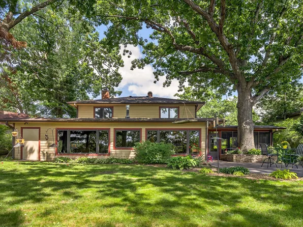 828 Greeley St S, Stillwater, MN 55082