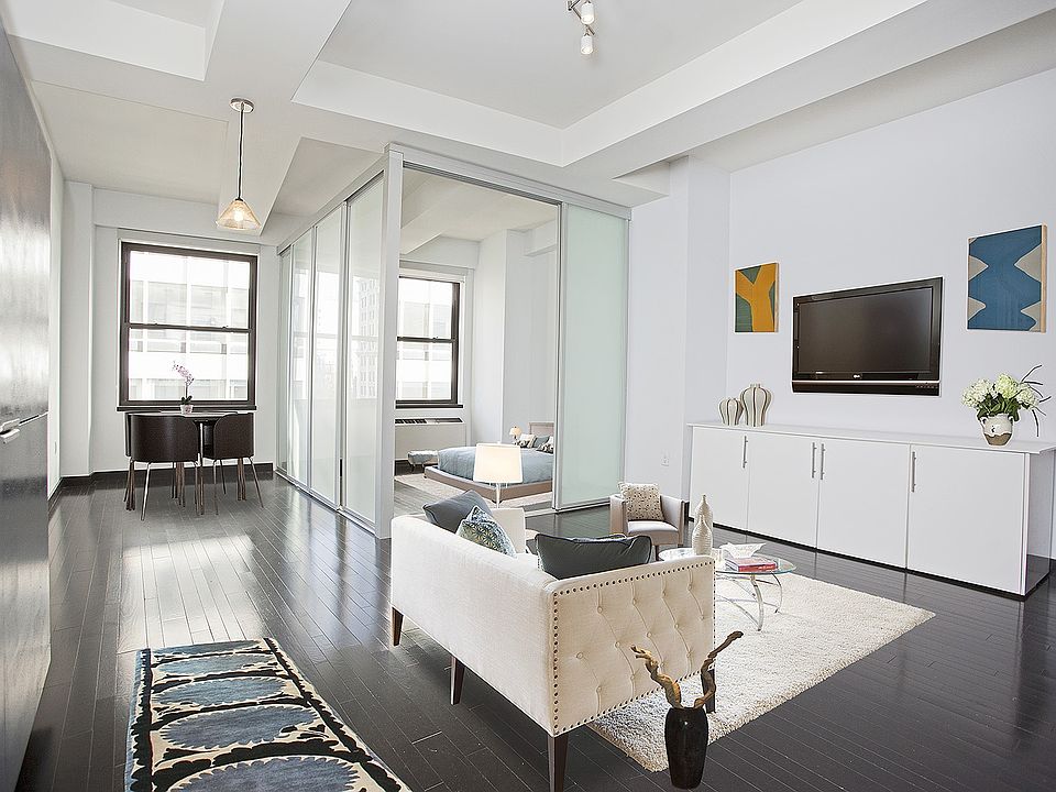 1st image of 18-20 Pine St #2012