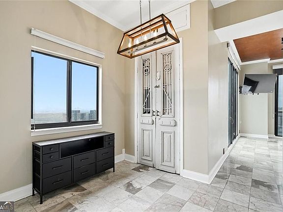 4th image of 3481 Lakeside Dr NE #Penthouse Ts5