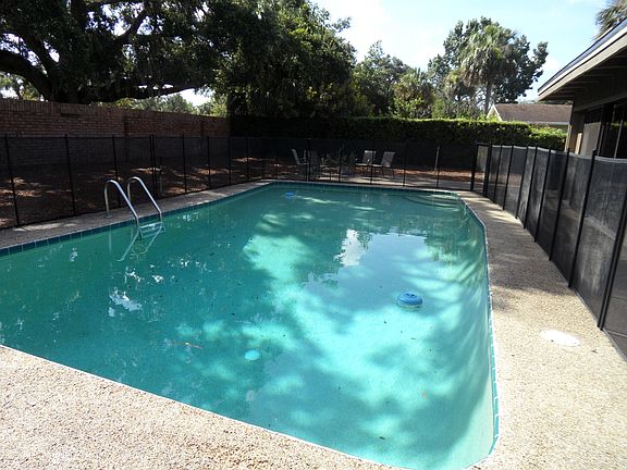 5th image of 254 E Hornbeam Dr