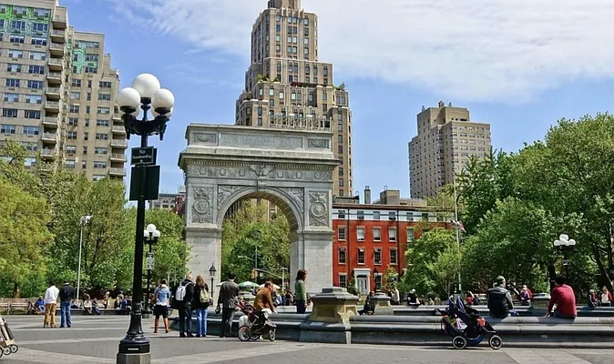 Rented by Compass | media 32