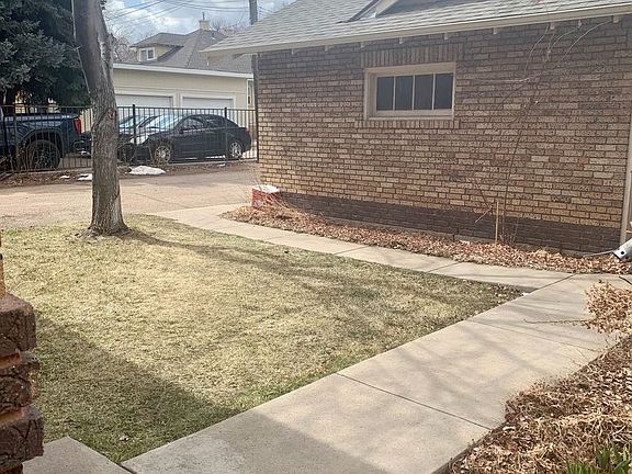 4th image of 1821 11th Ave #2