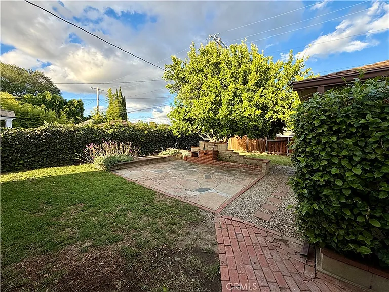 7002 Aura Ave — Photo 15