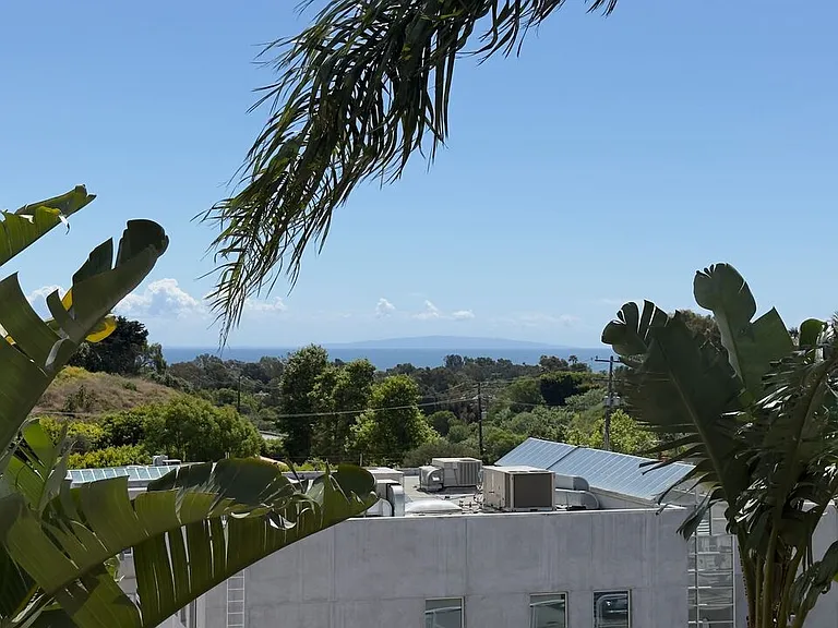 6465 Kanan Dume Rd — Photo 6