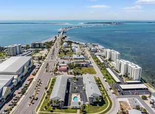 340 Causeway Blvd APT 105, Dunedin, FL 34698