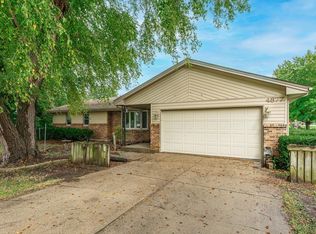 4877 Raymond Dr, Belvidere, IL 61008
