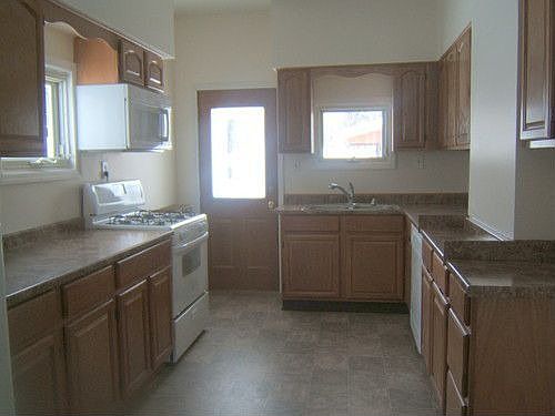 3rd image of 706 Allwine Ave